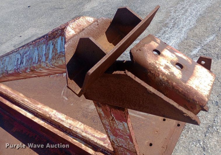 image for item DH1329 Shop built loader root blade