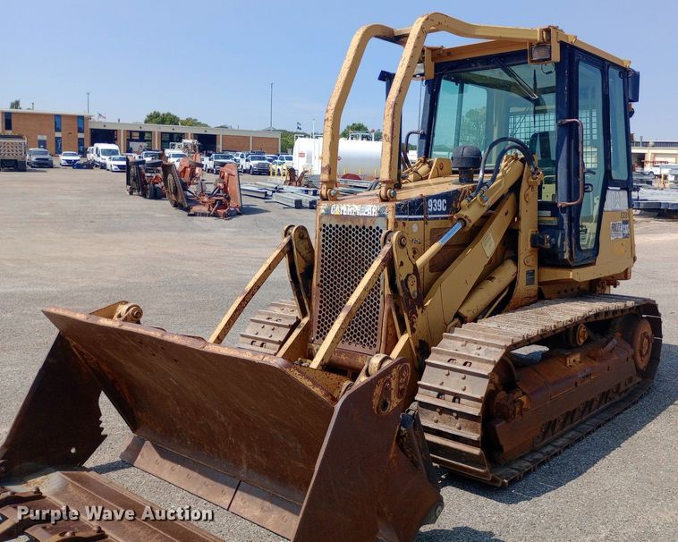 image for item DH1337 2004 Caterpillar  939C track loader