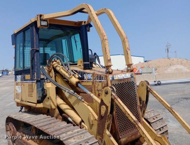 image for item DH1337 2004 Caterpillar  939C track loader