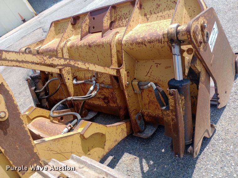 image for item DH1337 2004 Caterpillar  939C track loader