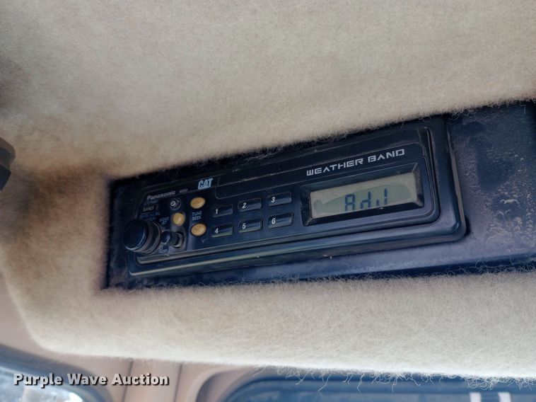 image for item DH1337 2004 Caterpillar  939C track loader