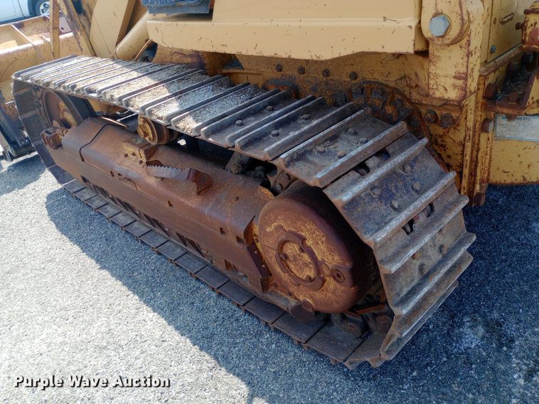 image for item DH1337 2004 Caterpillar  939C track loader