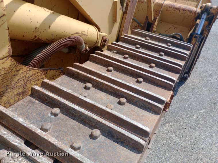 image for item DH1337 2004 Caterpillar  939C track loader