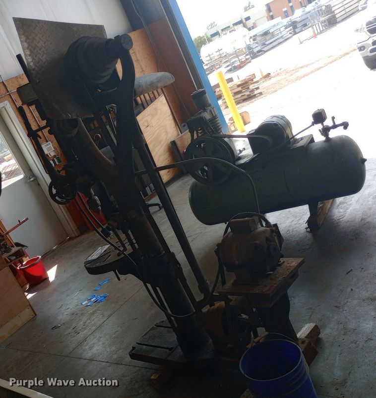 image for item DH1339 Champion drill press