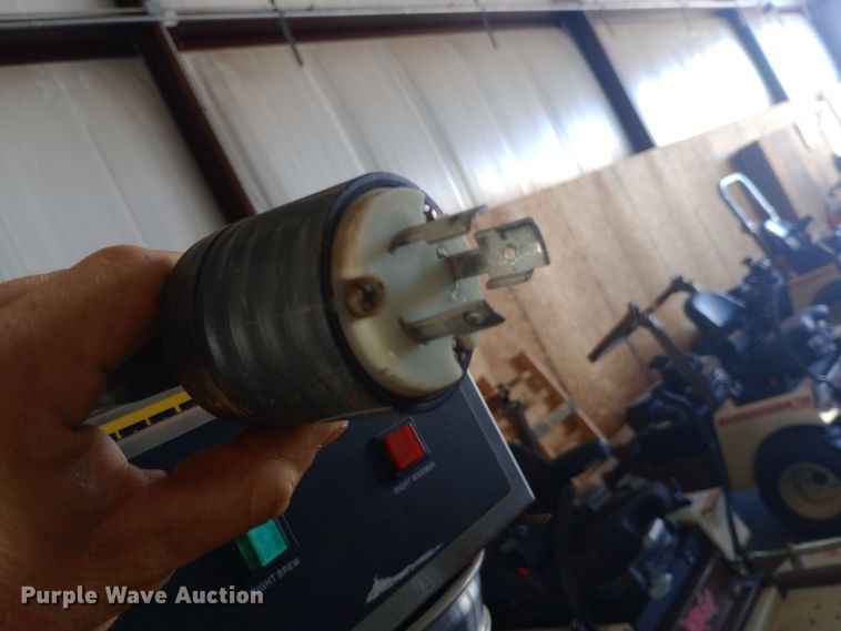 image for item DH1373 Curtis GEM-12-10 coffee machine