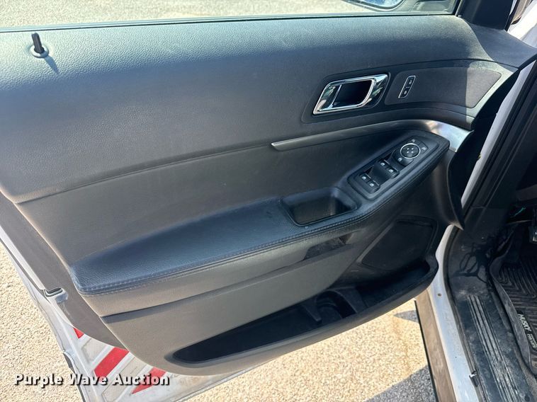 image for item DO1700 2018 Ford Explorer Police Interceptor  SUV