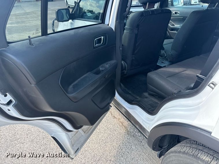 image for item DO1700 2018 Ford Explorer Police Interceptor  SUV