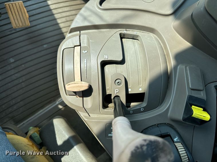 image for item DO1701 2007 John Deere  6230 Premium tractor