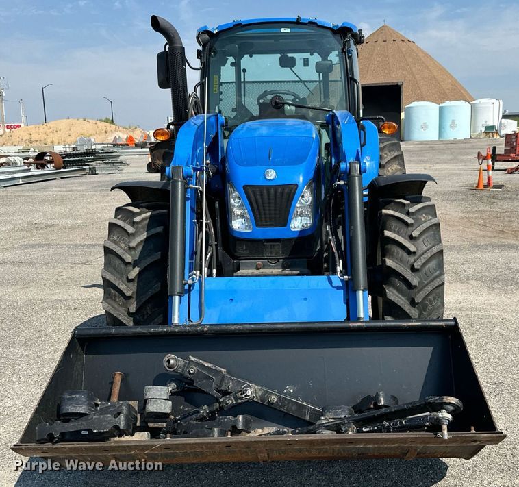 image for item DO1702 2019 New Holland PowerStar 100 MFWD tractor