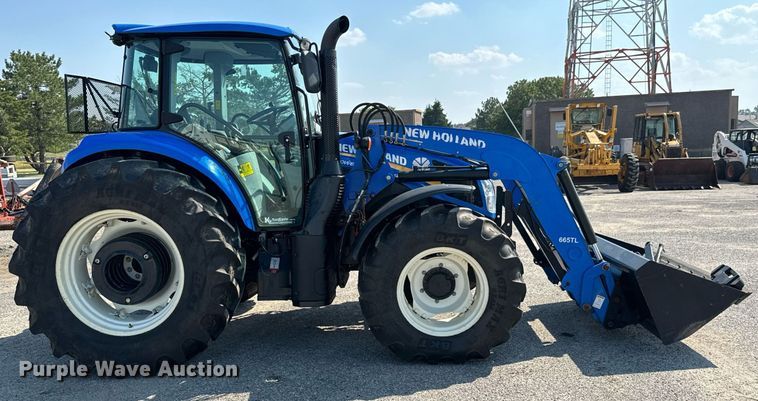 image for item DO1702 2019 New Holland PowerStar 100 MFWD tractor