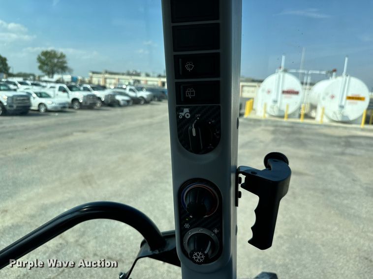 image for item DO1702 2019 New Holland PowerStar 100 MFWD tractor