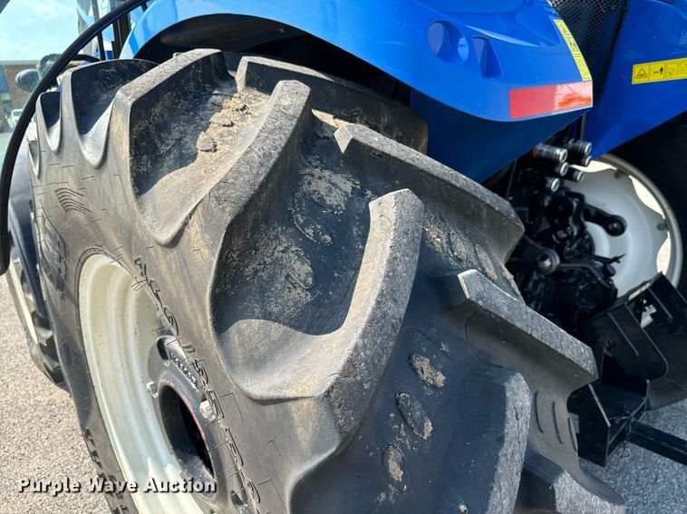 image for item DO1702 2019 New Holland PowerStar 100 MFWD tractor