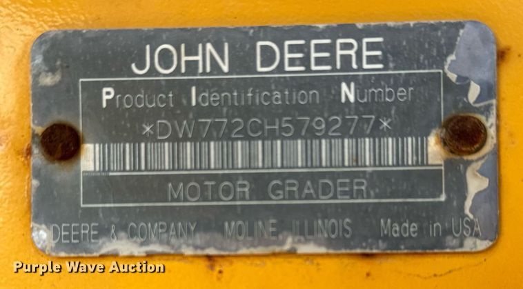image for item DO1703 2001 John Deere  772CH motor grader
