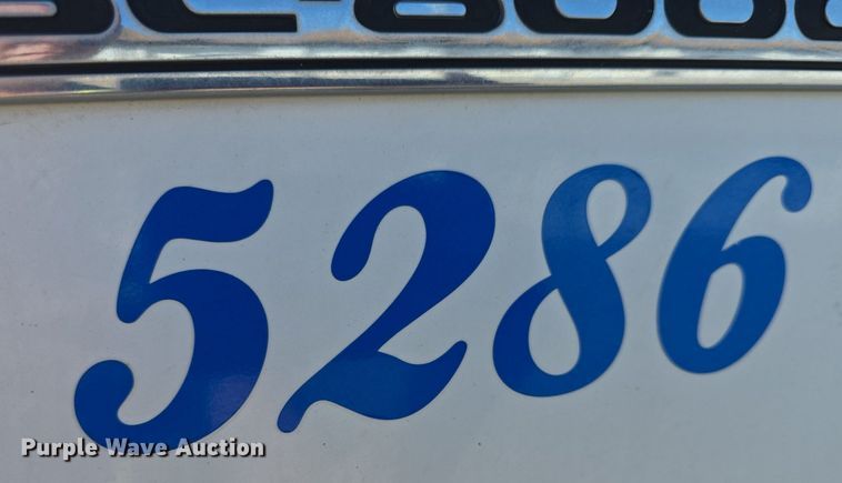 image for item DQ4578 2002 Elgin Eagle SC8000 street sweeper truck