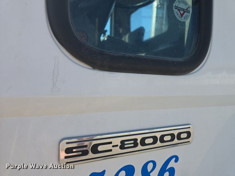 image for item DQ4578 2002 Elgin Eagle SC8000 street sweeper truck