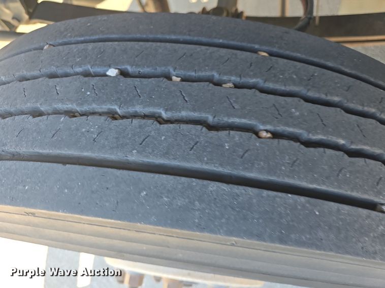 image for item DQ4578 2002 Elgin Eagle SC8000 street sweeper truck