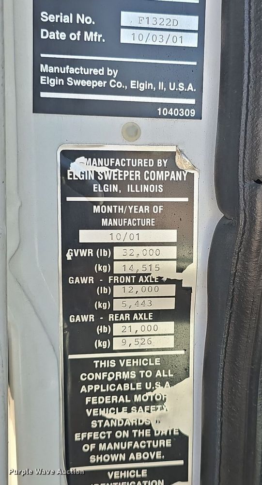 image for item DQ4578 2002 Elgin Eagle SC8000 street sweeper truck