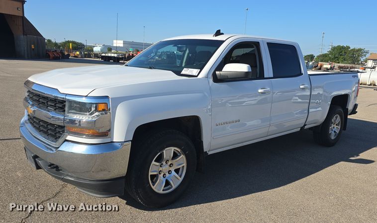 image for item DQ4588 2018 Chevrolet Silverado 1500 Crew Cab pickup truck