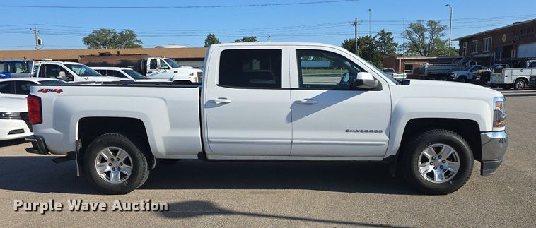 image for item DQ4588 2018 Chevrolet Silverado 1500 Crew Cab pickup truck