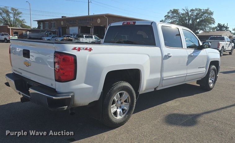 image for item DQ4588 2018 Chevrolet Silverado 1500 Crew Cab pickup truck