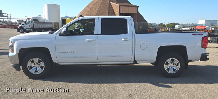 image for item DQ4588 2018 Chevrolet Silverado 1500 Crew Cab pickup truck