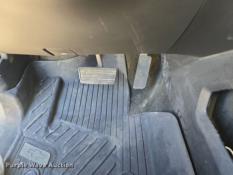 image for item DQ4588 2018 Chevrolet Silverado 1500 Crew Cab pickup truck