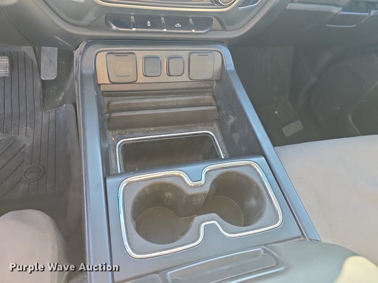 image for item DQ4588 2018 Chevrolet Silverado 1500 Crew Cab pickup truck