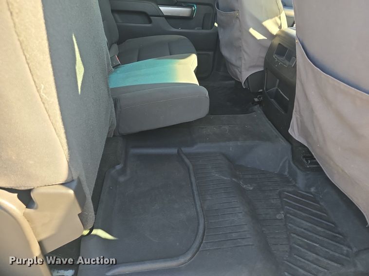 image for item DQ4588 2018 Chevrolet Silverado 1500 Crew Cab pickup truck