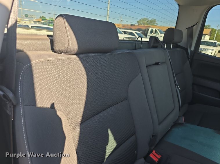 image for item DQ4588 2018 Chevrolet Silverado 1500 Crew Cab pickup truck