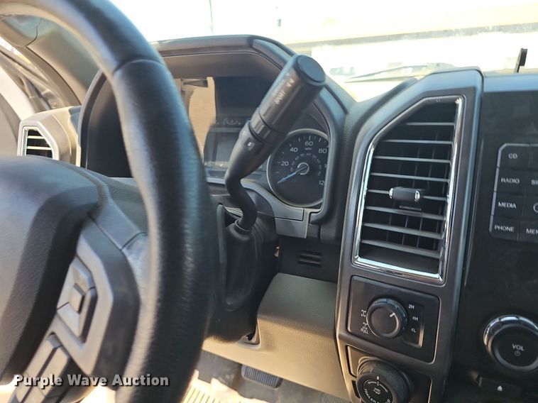 image for item DQ4594 2016 Ford F150 XLT  SuperCrew pickup truck