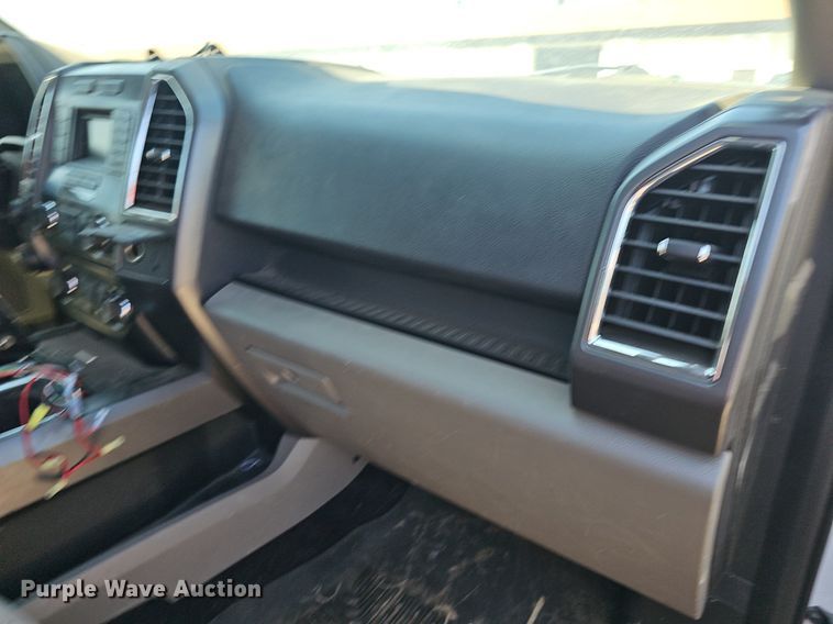 image for item DQ4594 2016 Ford F150 XLT  SuperCrew pickup truck