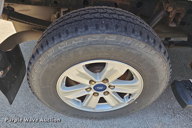 image for item DQ4594 2016 Ford F150 XLT  SuperCrew pickup truck