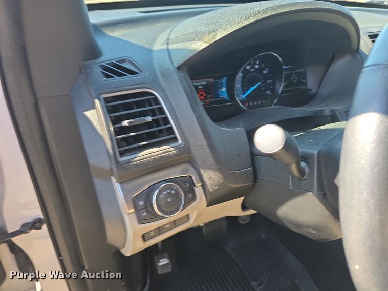 image for item DQ4596 2019 Ford Explorer XLT SUV