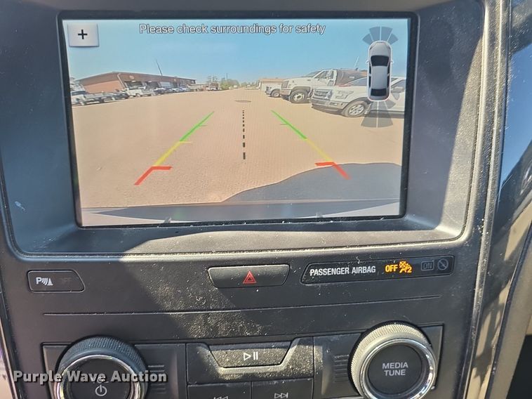 image for item DQ4596 2019 Ford Explorer XLT SUV