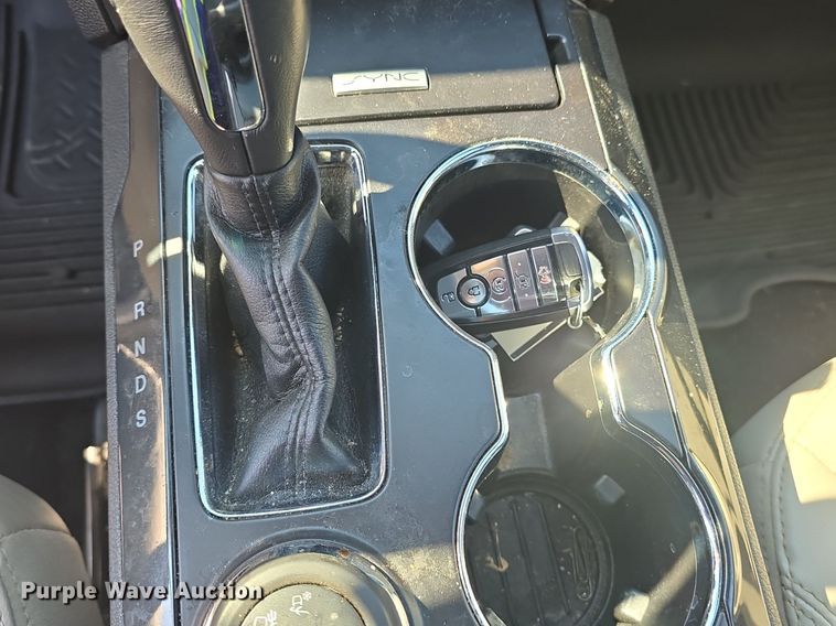 image for item DQ4596 2019 Ford Explorer XLT SUV