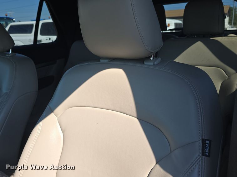 image for item DQ4596 2019 Ford Explorer XLT SUV