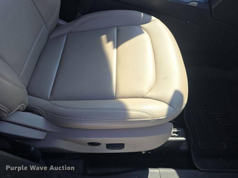 image for item DQ4596 2019 Ford Explorer XLT SUV