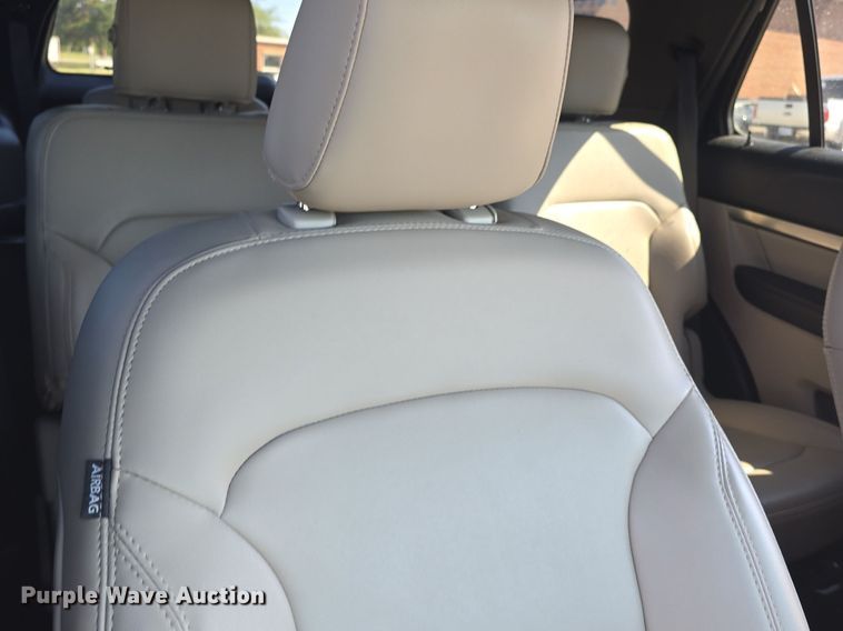 image for item DQ4596 2019 Ford Explorer XLT SUV