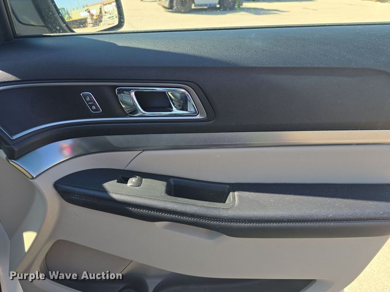 image for item DQ4596 2019 Ford Explorer XLT SUV