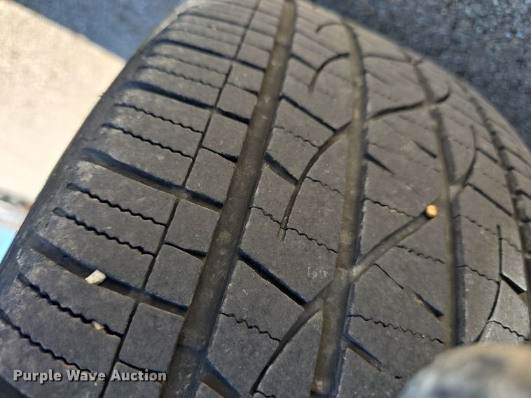 image for item DQ4596 2019 Ford Explorer XLT SUV