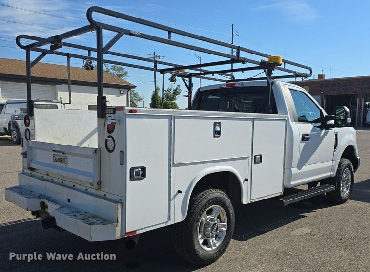 image for item DQ4603 2017 Ford F250 Super Duty XLT  utility bed pickup truck