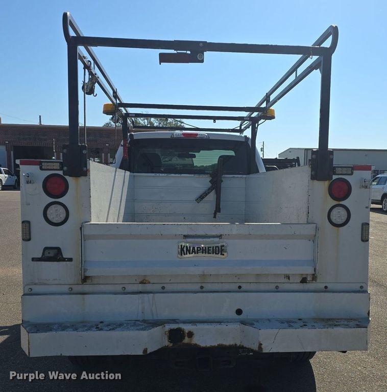 image for item DQ4603 2017 Ford F250 Super Duty XLT  utility bed pickup truck