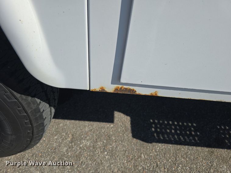 image for item DQ4603 2017 Ford F250 Super Duty XLT  utility bed pickup truck