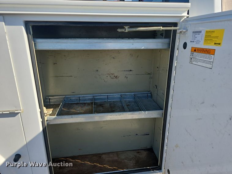 image for item DQ4603 2017 Ford F250 Super Duty XLT  utility bed pickup truck