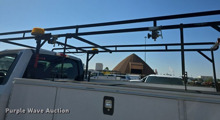 image for item DQ4603 2017 Ford F250 Super Duty XLT  utility bed pickup truck