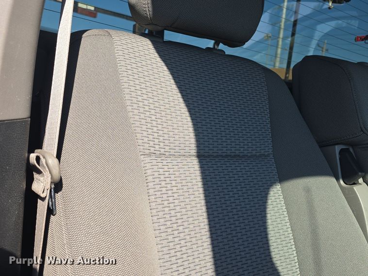 image for item DQ4603 2017 Ford F250 Super Duty XLT  utility bed pickup truck