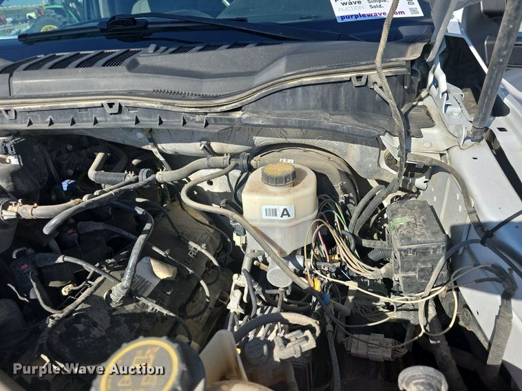 image for item DQ4603 2017 Ford F250 Super Duty XLT  utility bed pickup truck