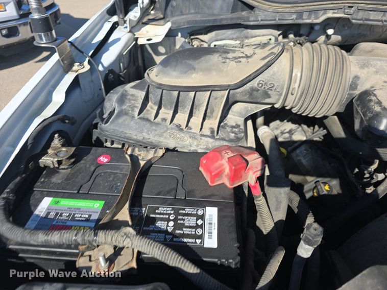 image for item DQ4603 2017 Ford F250 Super Duty XLT  utility bed pickup truck