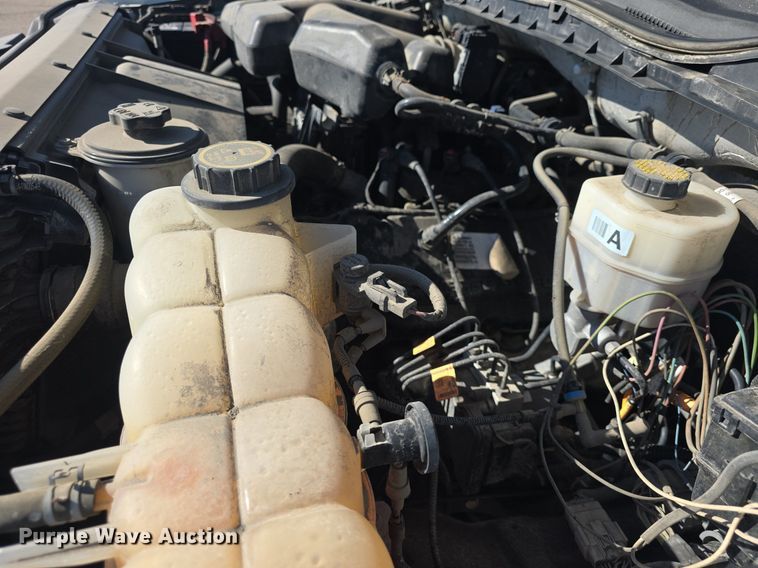 image for item DQ4603 2017 Ford F250 Super Duty XLT  utility bed pickup truck