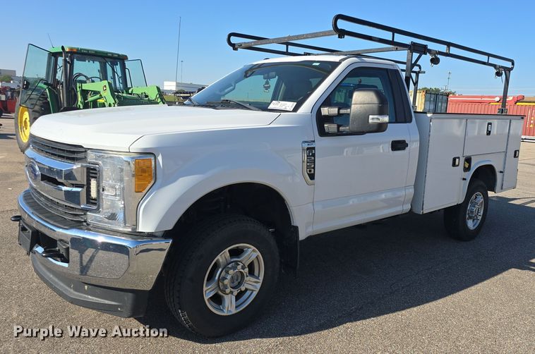 image for item DQ4604 2017 Ford F250 Super Duty XLT utility bed pickup truck